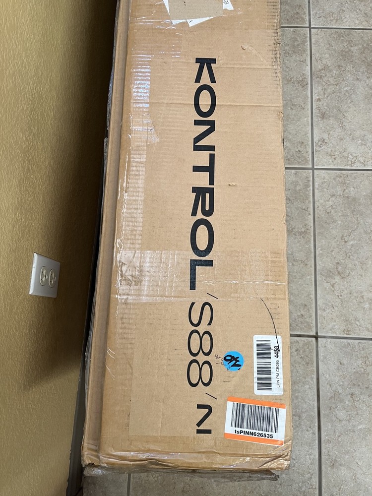 Native Instruments Kontrol S88 Mk3 88-key Smart Keyboard Controller