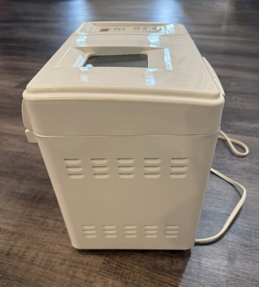 Magic Chef Breadmaker CBM-310 Tested And Working Digital Bread Machine