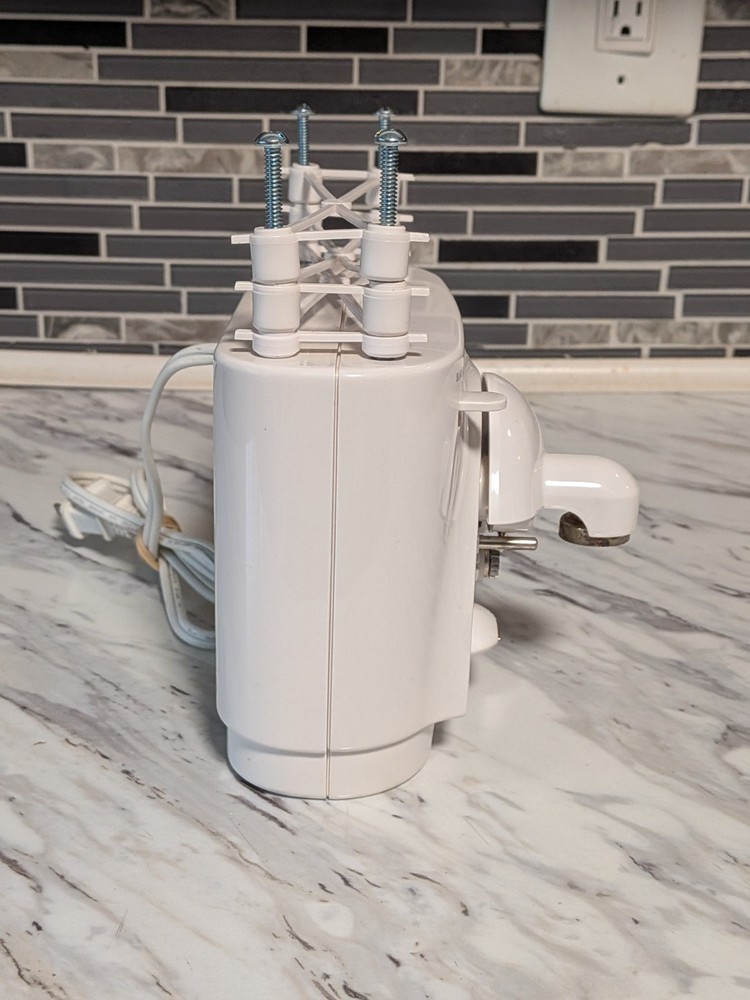 BLACK+DECKER Spacemaker Under-Counter Can Opener EC85 White With Hardware