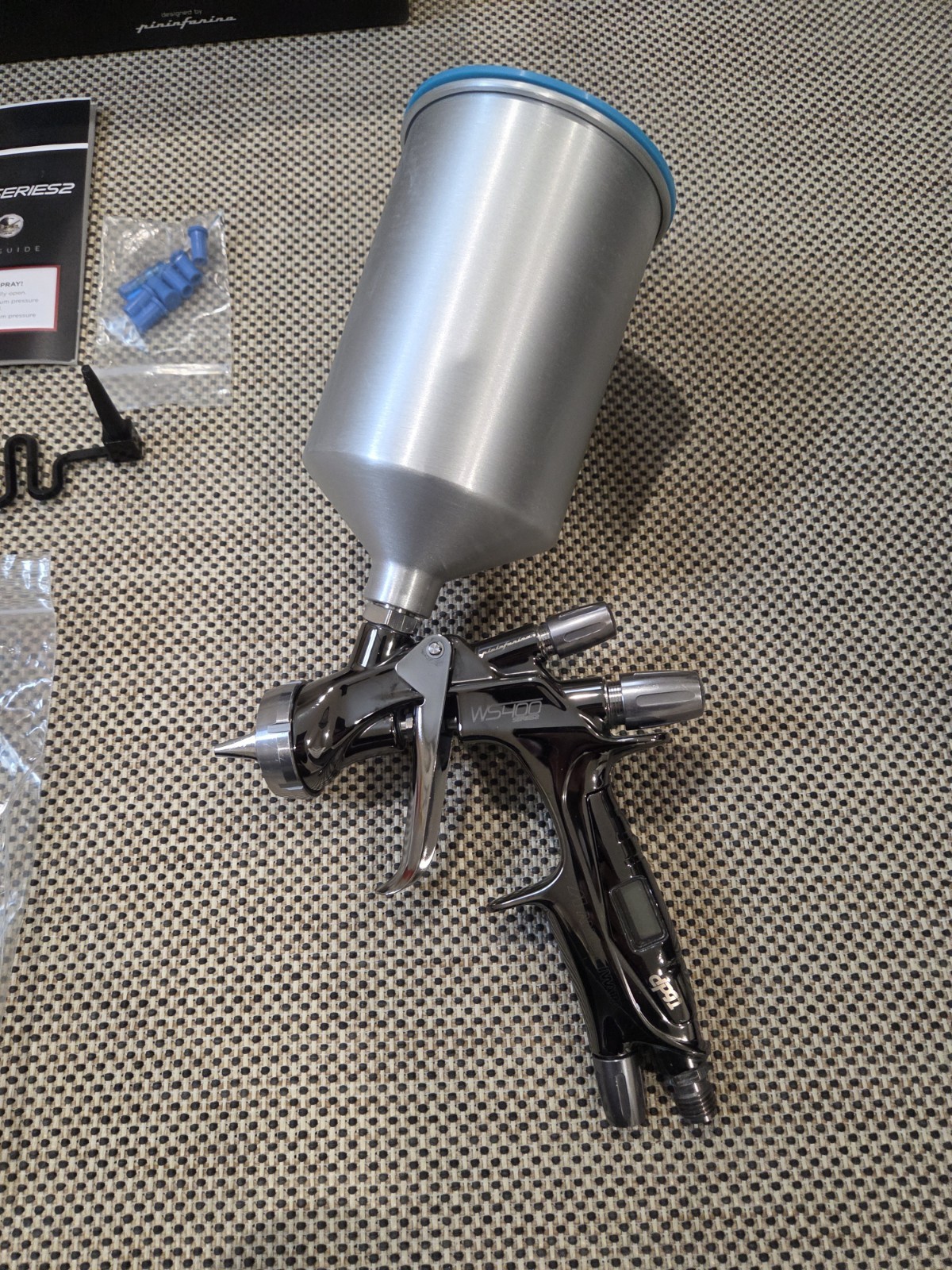 Iwata Series 2 Digital Spray Gun 1.3 Clearcoat 1.3 Almost New