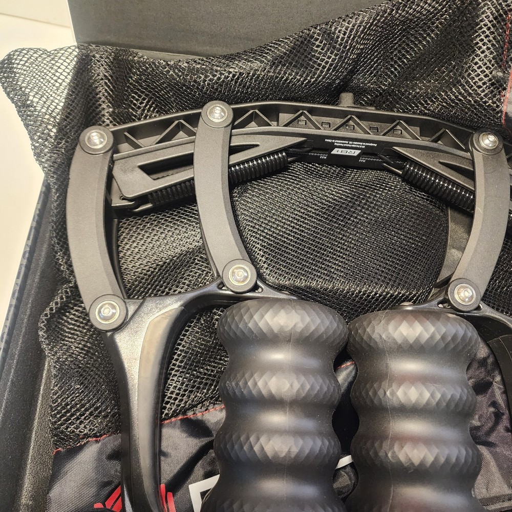 R8 Plus Deep Tissue Massager - Carbon Black