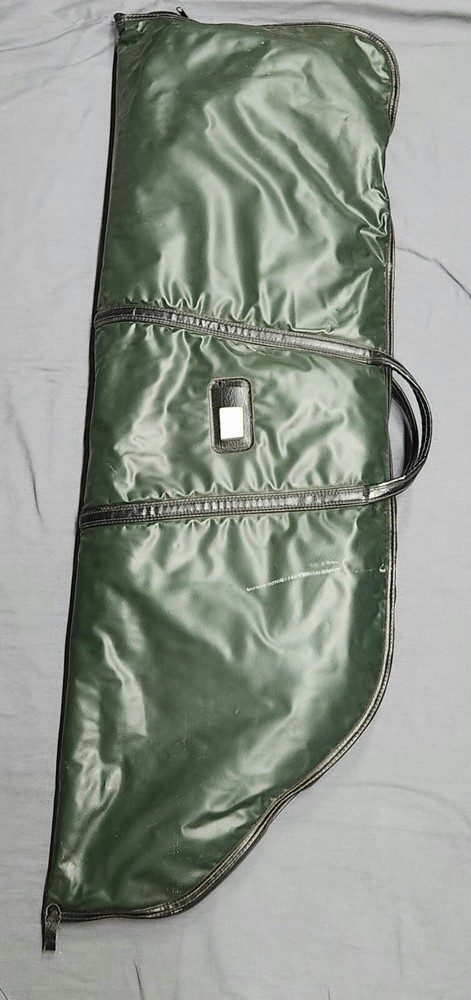 PSE Triton Bow, Complete Setup, EUC, 29" Draw, 70 Lbs Max, W/Arrows & Soft Case