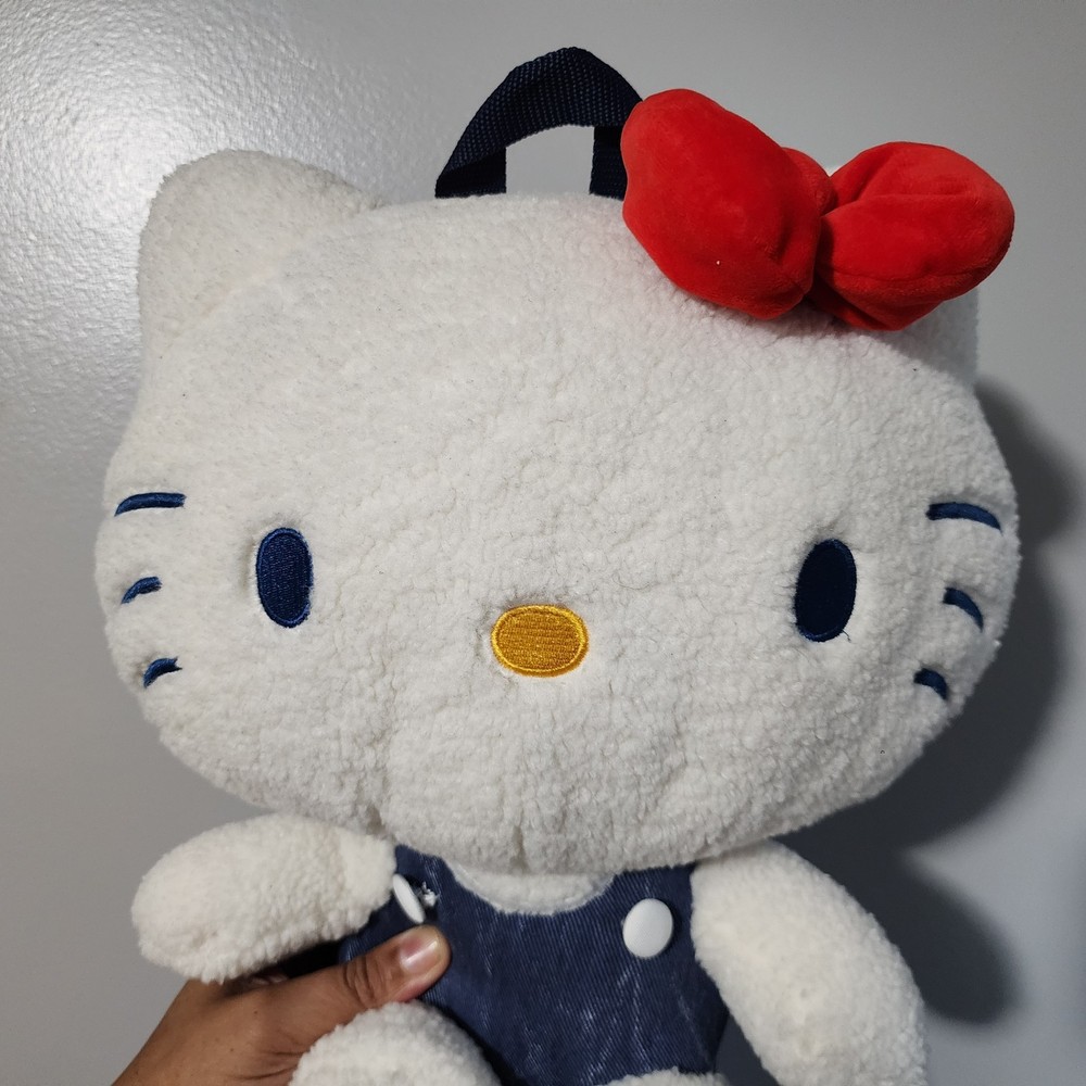 Hello Kitty Sherpa Figural Plush Backpack 14" White