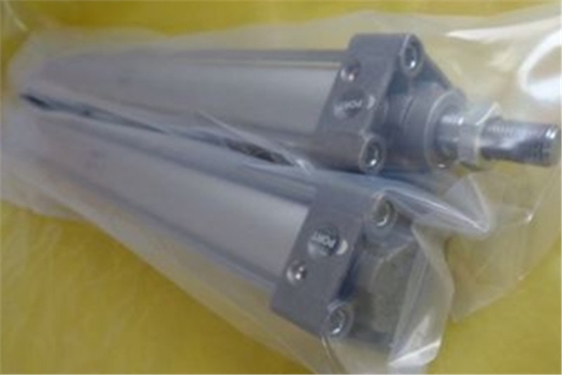 1Pc Smc MDBB63-590 New ib