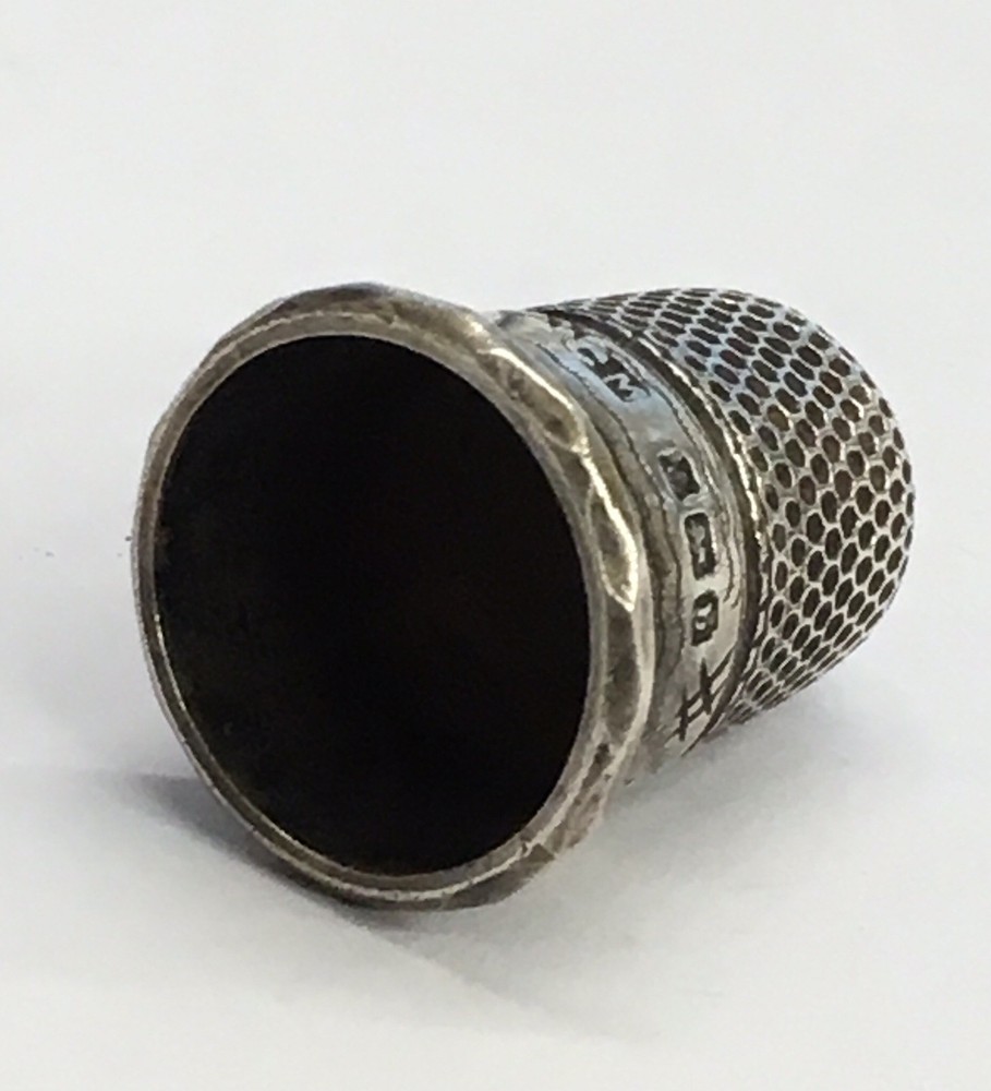 Antique Solid Silver Thimble 1901 3.4grams C C May & Son