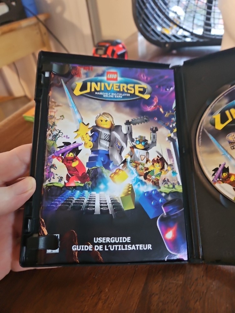 LEGO Universe CD DVD-ROM Software PC or Mac Computer Game