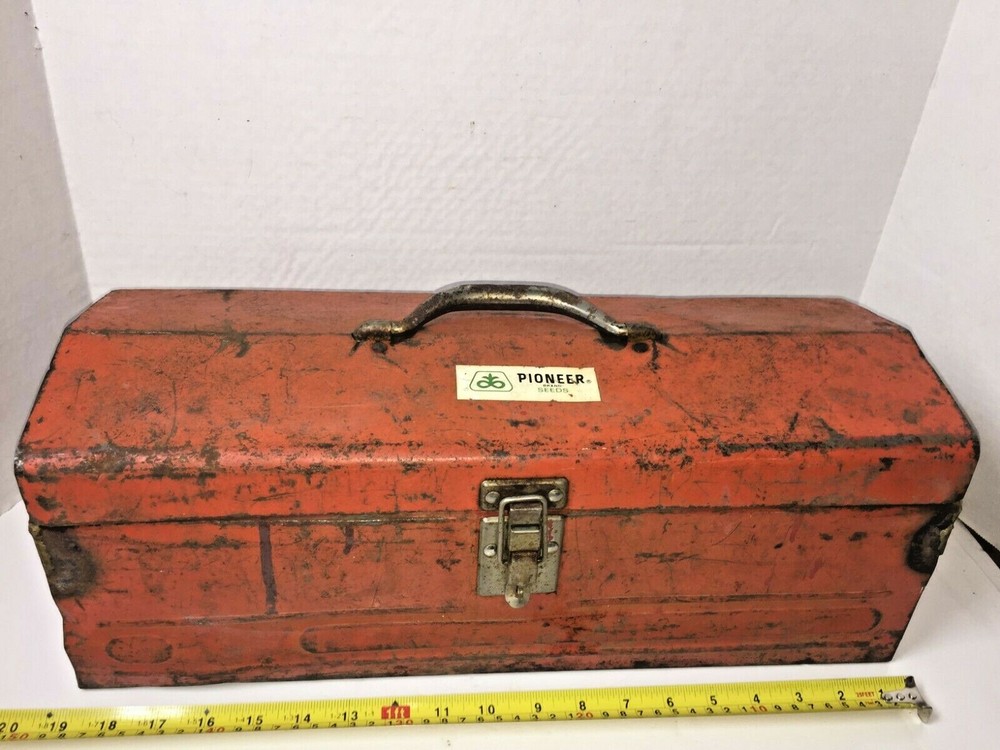Vintage Toolbox Tool Box With Tray Solid Red FULLY FUNCTIONAL Extra Storage Auto