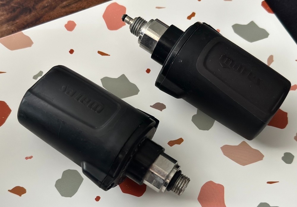 Mares GENIUS Color tech dive computer (black) with TWO Mares Transmitters!