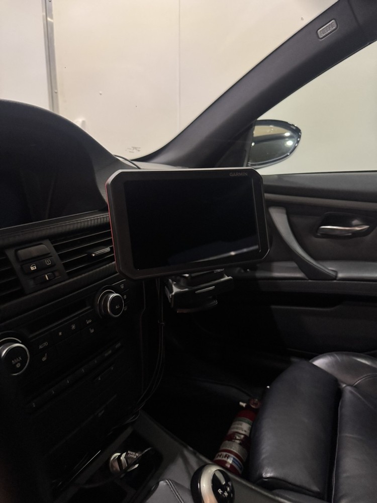 Garmin Catalyst mount for BMW 3 series E9X E90 E91 E92 E93