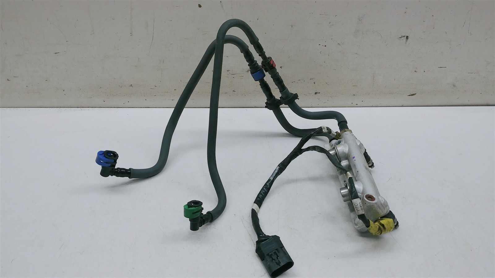 2015 Polaris 800 Switchback Pro S #2 Fuel Rail w Injectors Harness Fuel Lines