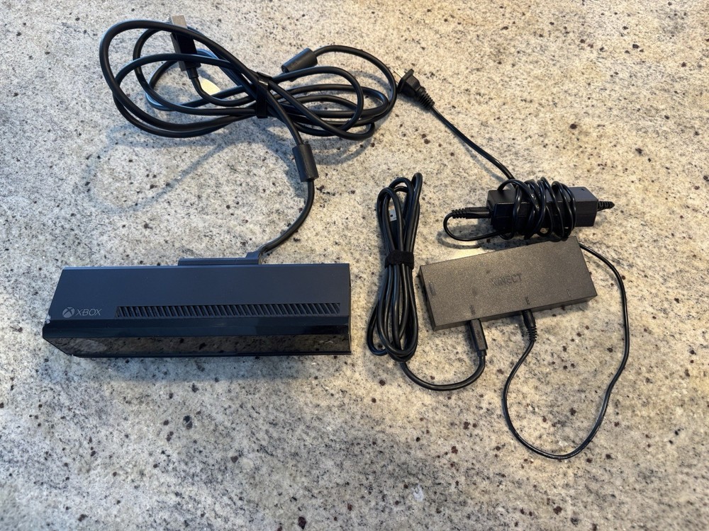 Microsoft Xbox 1 Kinect Motion Sensor Camera 1520 W Adapter Black