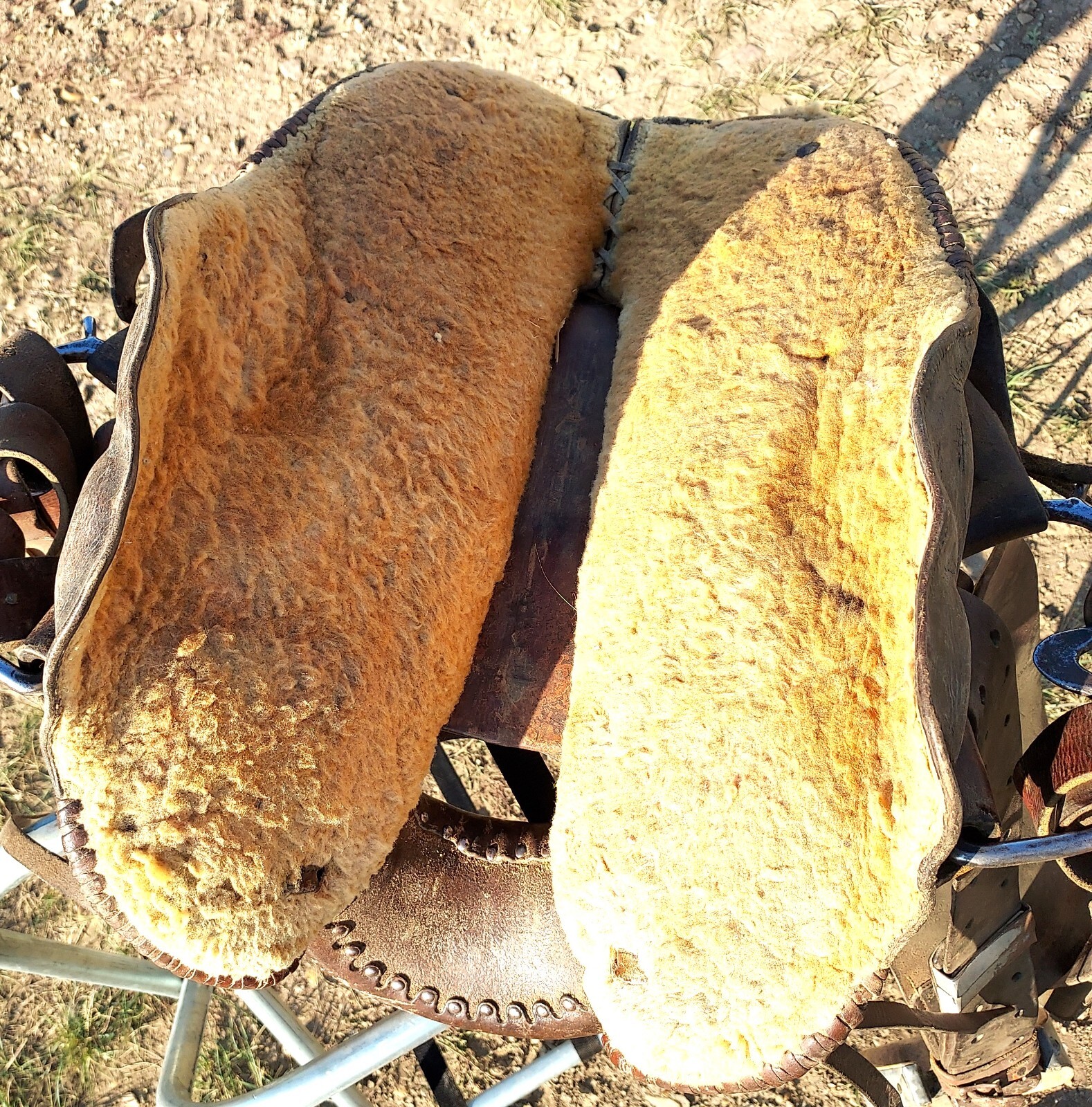 Vintage Whitney Maker Saratoga Wyo. - 14" Saddle - Heiser Fender