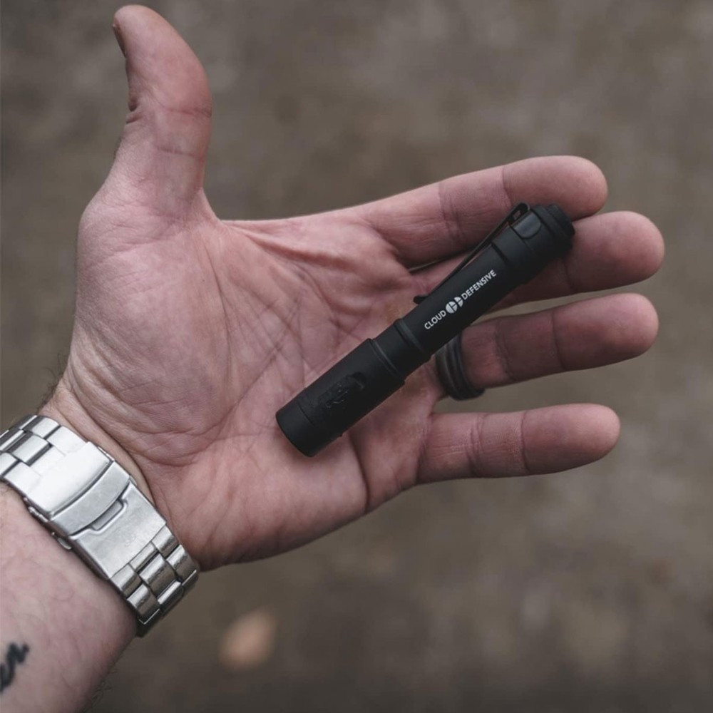 CLOUD DEFENSIVE Chicro Admin 350 Lumens Light (CHICRO-01-BLK)