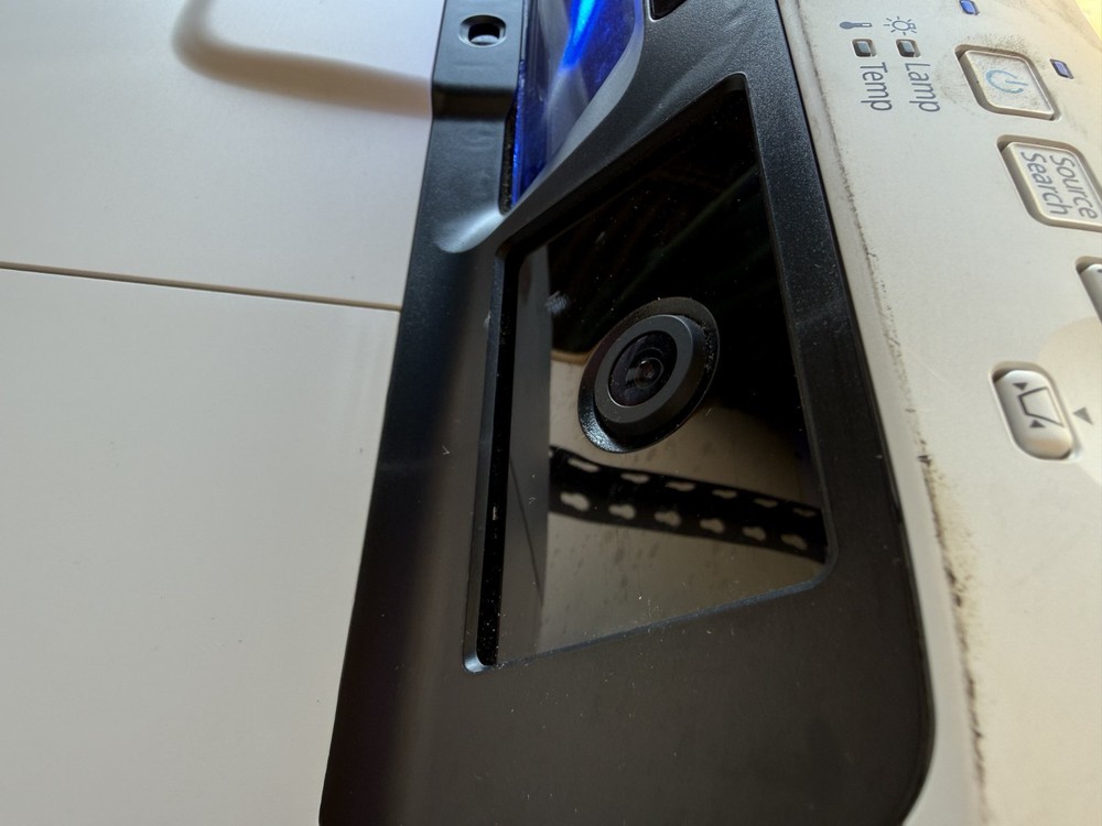 Epson LCD Projector BrightLink 585WI Model H600A