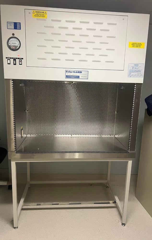 Baker Edgegard EGB-4252 Laminar Flow Clean Bench