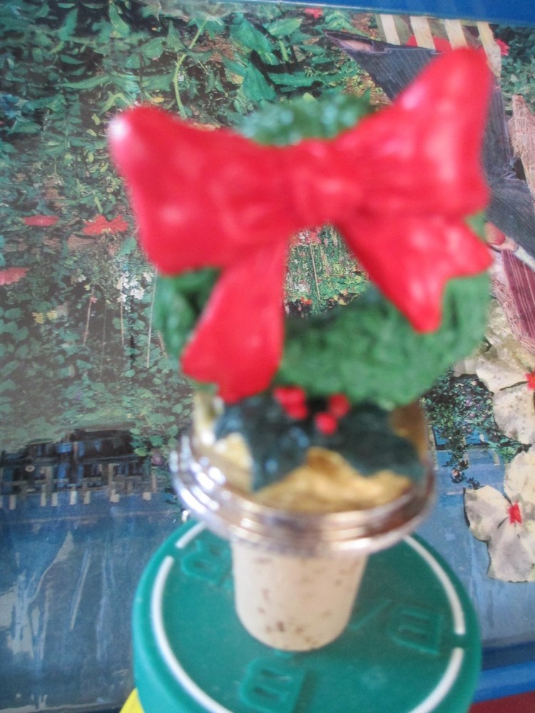 CHRISTMAS WREATH WINE STOPPER