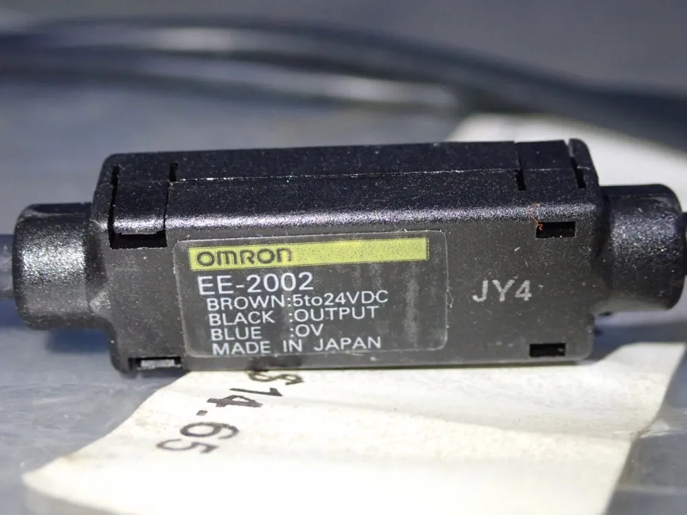 OMRON CONVERTER EE-2002