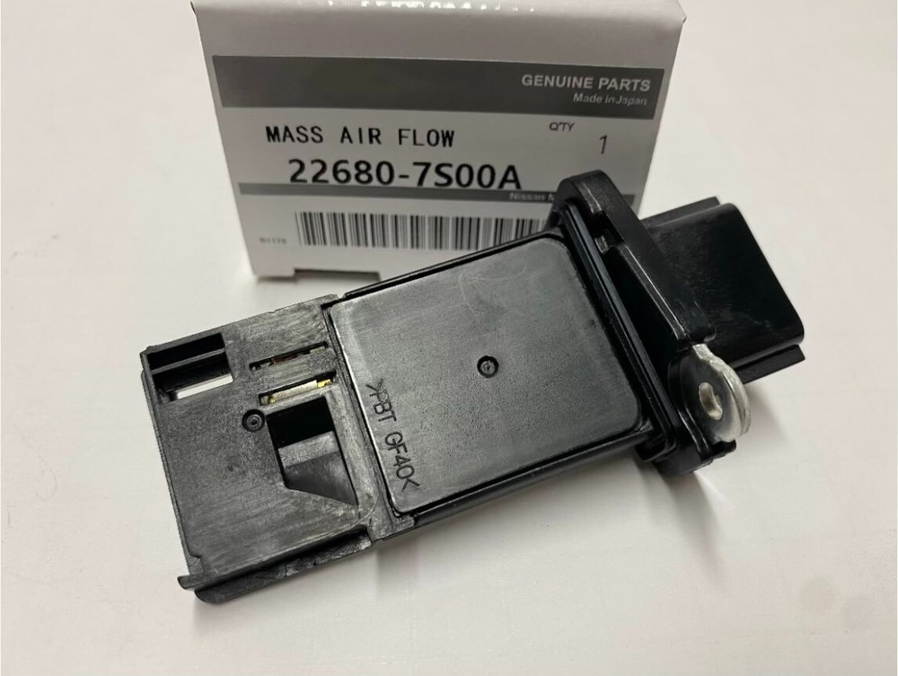 1PC NEW OEM Mass Air Flow Sensor Meter MAF 22680-7S00A