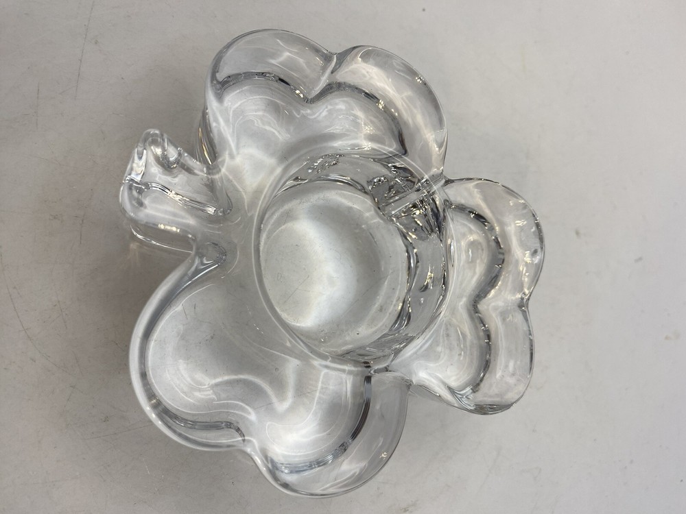 Glass Irish ThreeLeaf Clover Tea Light Pre Owned