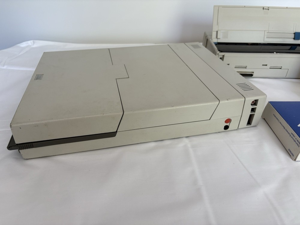 IBM PC 5140 Convertible BUNDLE - Vintage Portable Computer. Powers Up!