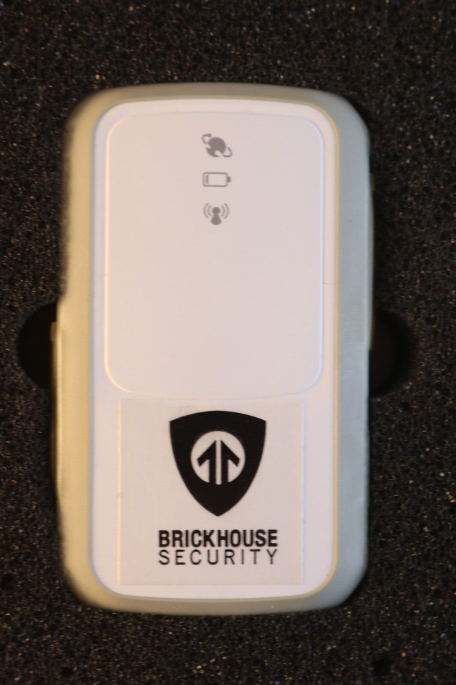 BrickHouse Security Model GL200 GPS Security Tracker w Power Charger TESTED