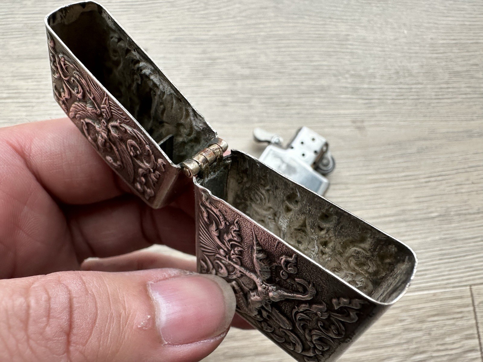 SIAM STERLING SILVER LIGHTER CASE WITH 16-HOLE ZIPPO INSERT