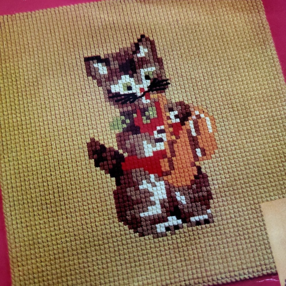 Needlepoint Canvas - Happy Cat - Scheepjes