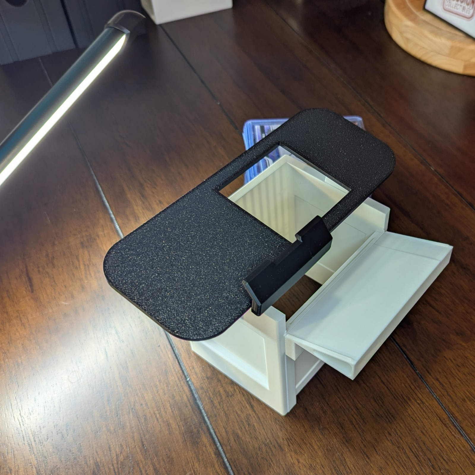 Card Slide - Card scanner stand - Scan sports cards or TCG with toploaders on!
