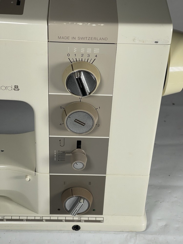 BERNINA Record 930 Electronic Sewing Machine UNTESTED