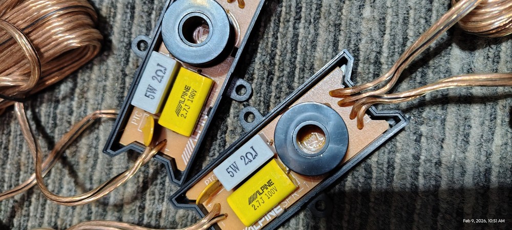 Alpine SPR-694A Ceossovers