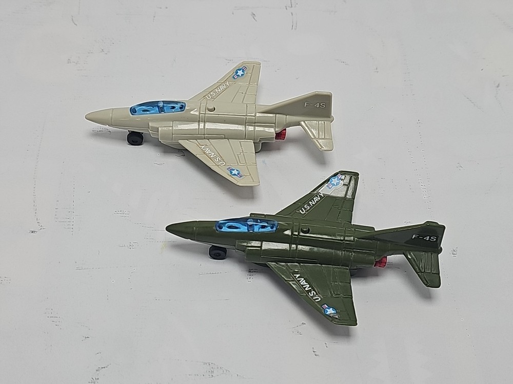 2 - 1990 Soma Pullback Airplane Lot