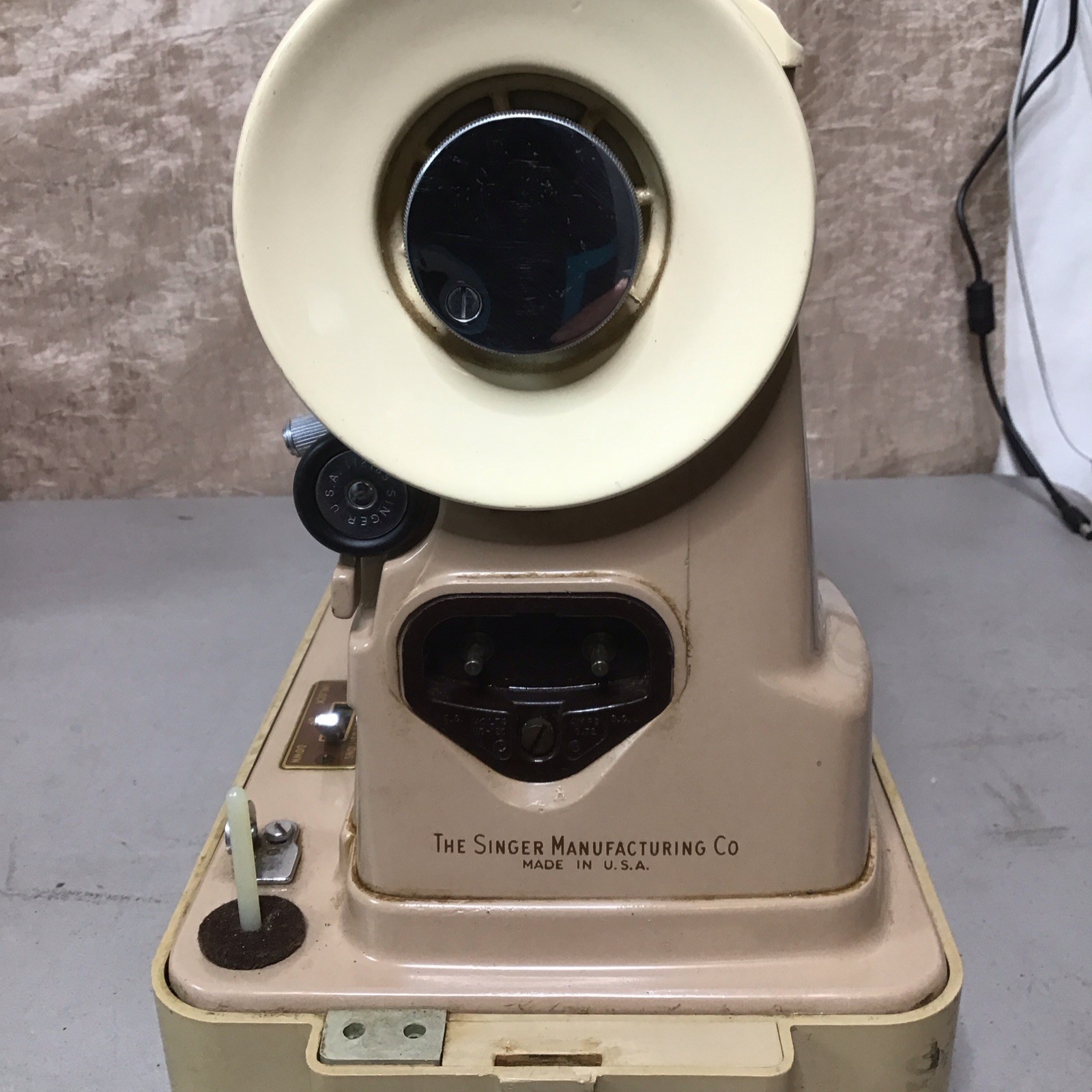 Vintage Singer 404A Sewing Machine With Case