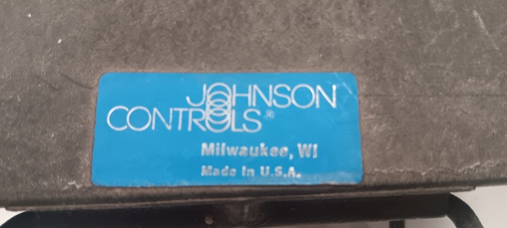 JOHNSON Controls VALVE RESEATING KIT And Valve Spring Assembly Tools