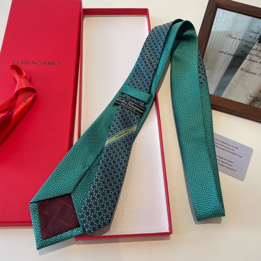 Ferragamo tie Authentic Width 8cm