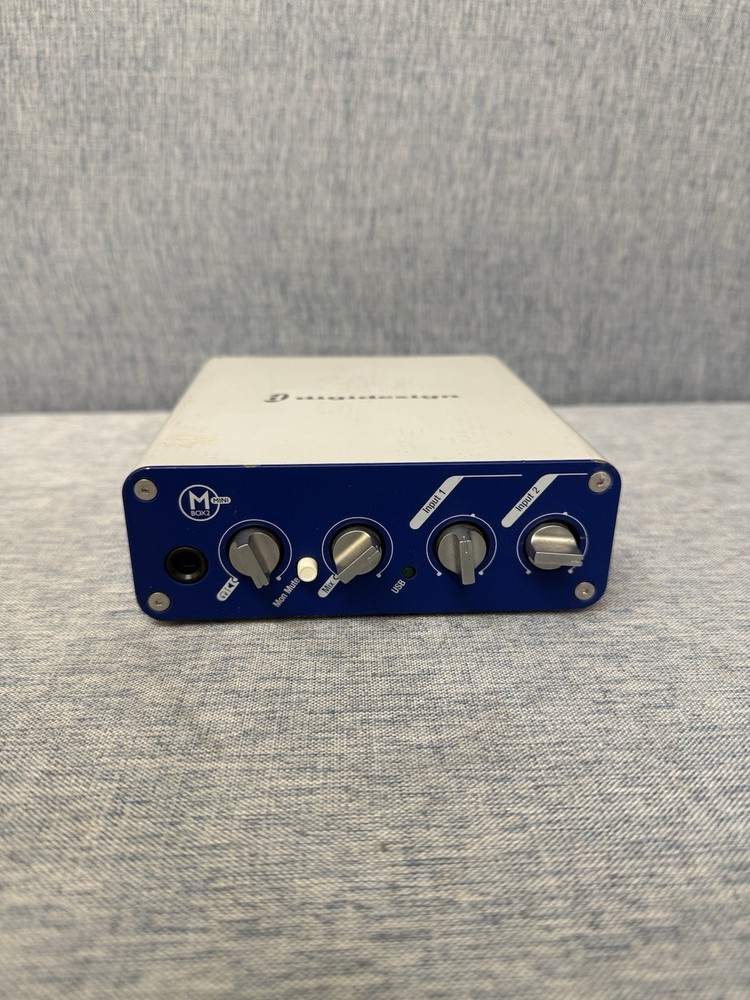 Digidesign Mbox 2 Mini, a compact USB audio interface