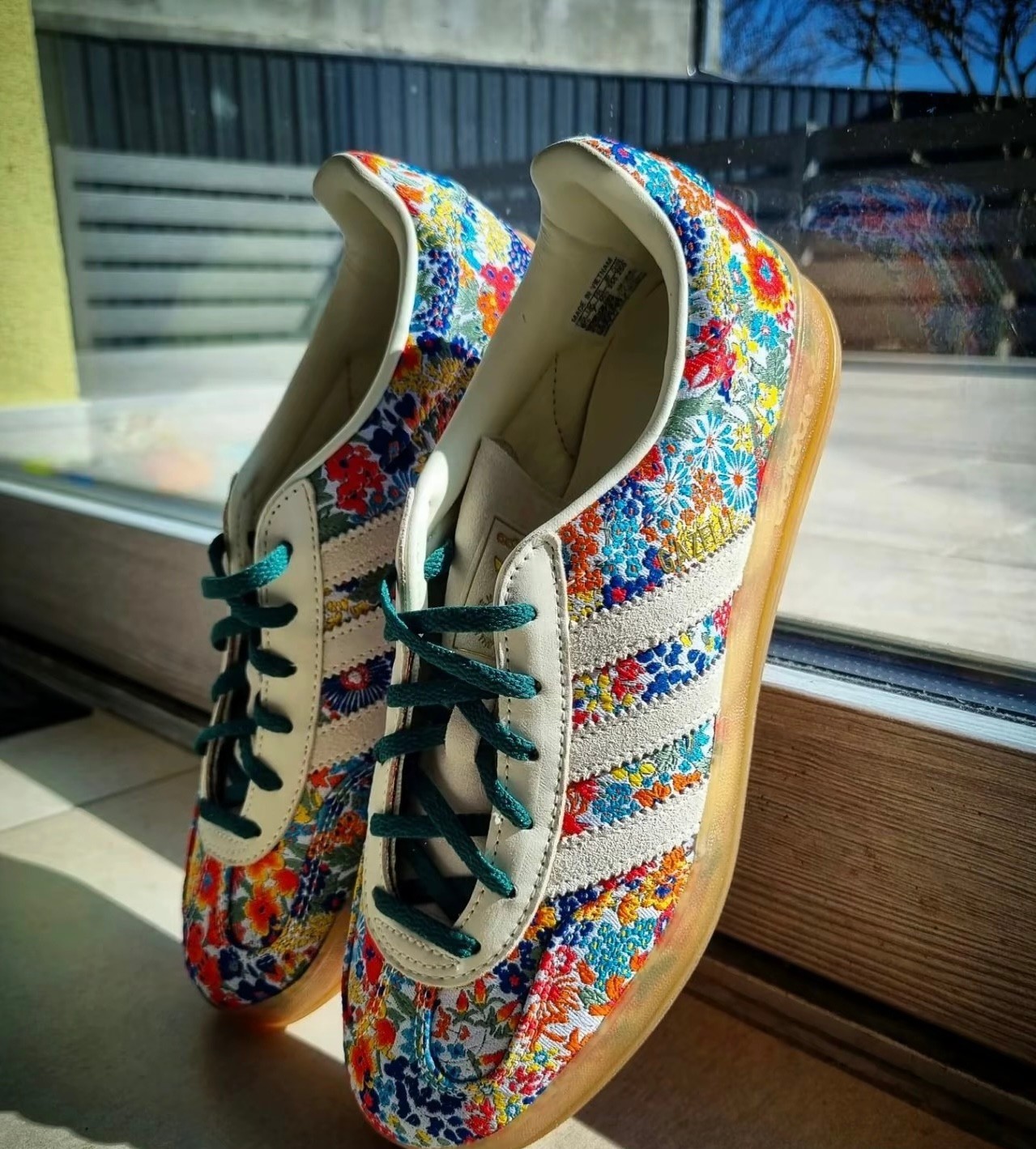 Adidas Gazelle IndoorLiberty London Floral Embroidery (Women's) JP5309 New