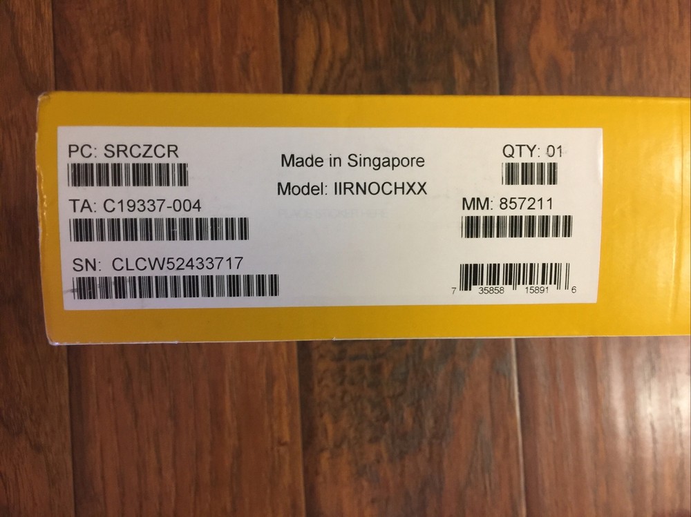 Intel Raid Controller IIRNOCHXX PC: SRCZCR -NEW-FREE SHIPPING