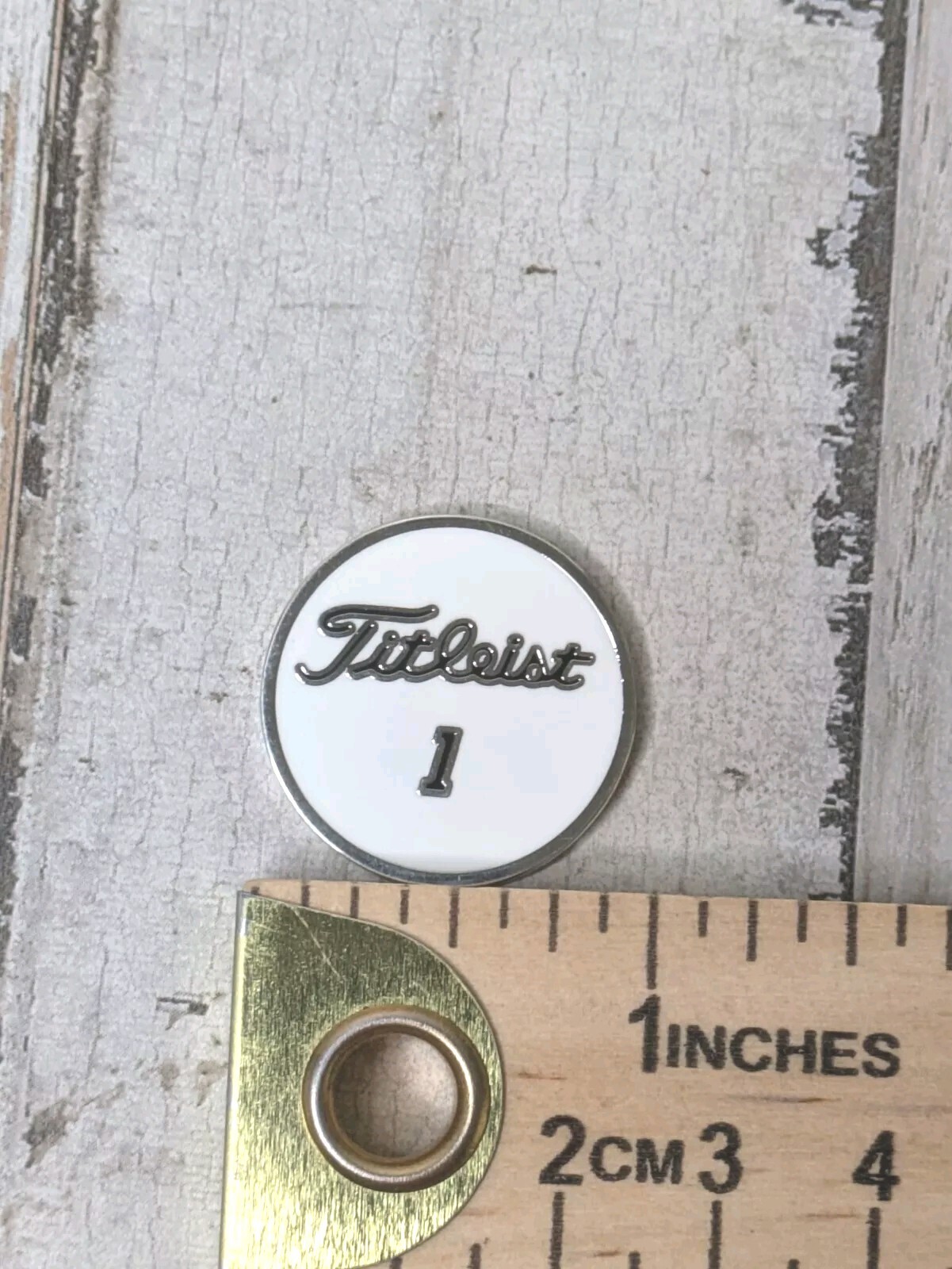 Titleist Ball Marker 2 Sided White Black Titleist Pro V1 Novelty Coin