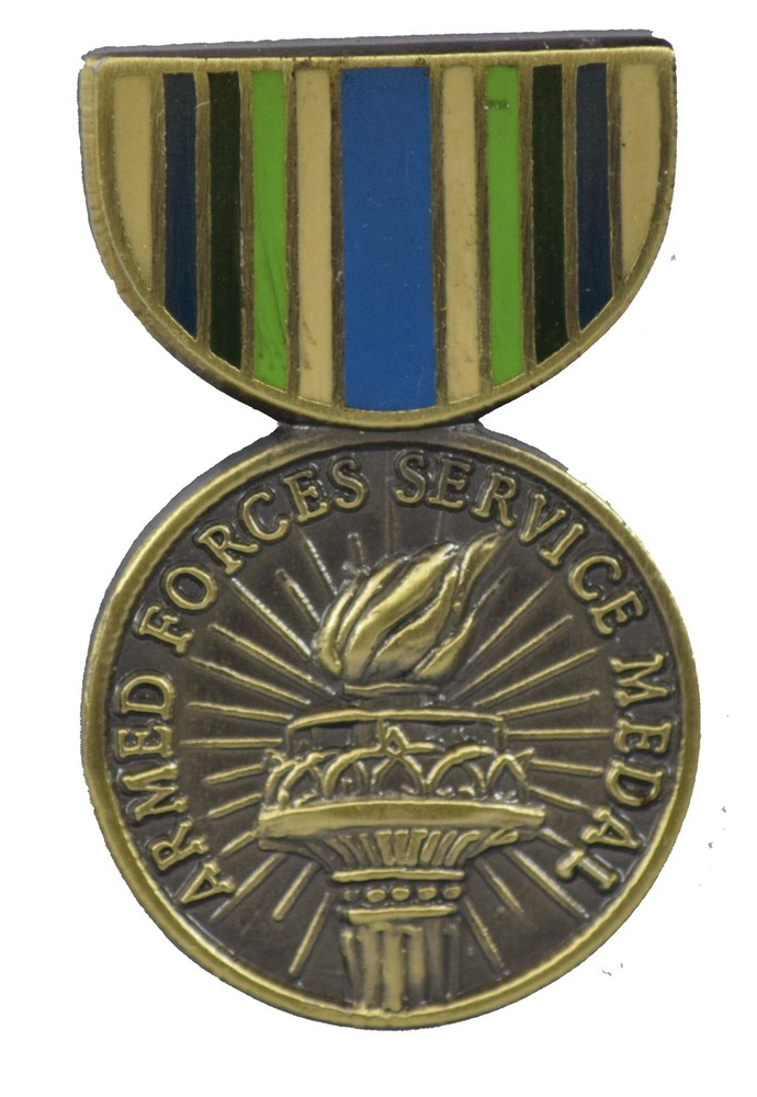ARMED FORCES VOL SERV MEDAL HAT PIN