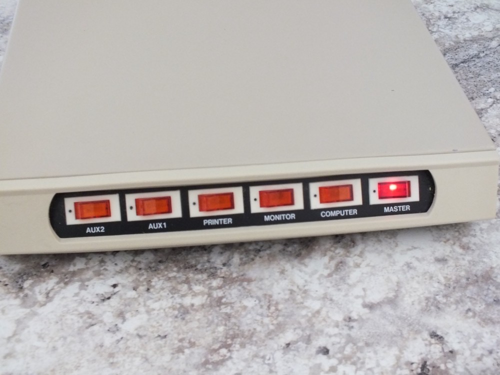 Vintage Computer Power Controller Surge Protector Model TL-777