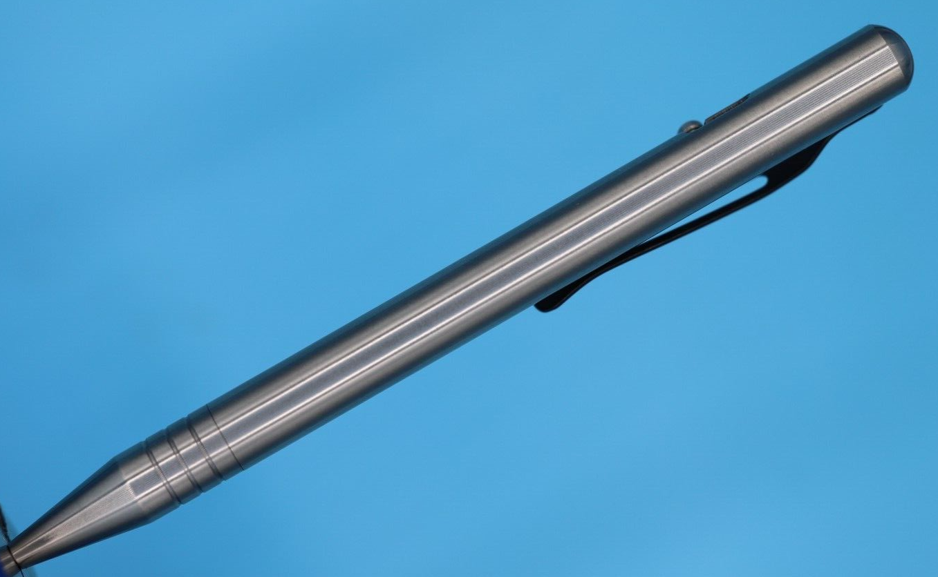 Popular Lightweight Titanium Bolt Action Ballpoint Pen with Gift Case