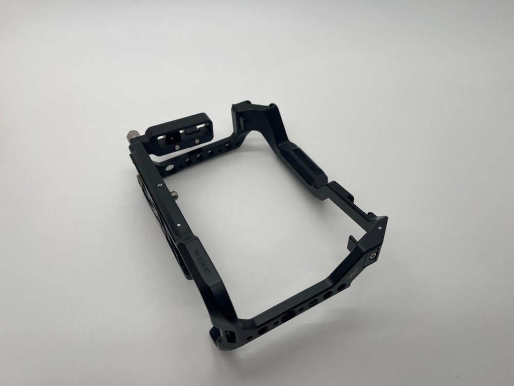 NEEWER Camera Cage for RS2 RS3 Camera Cage New