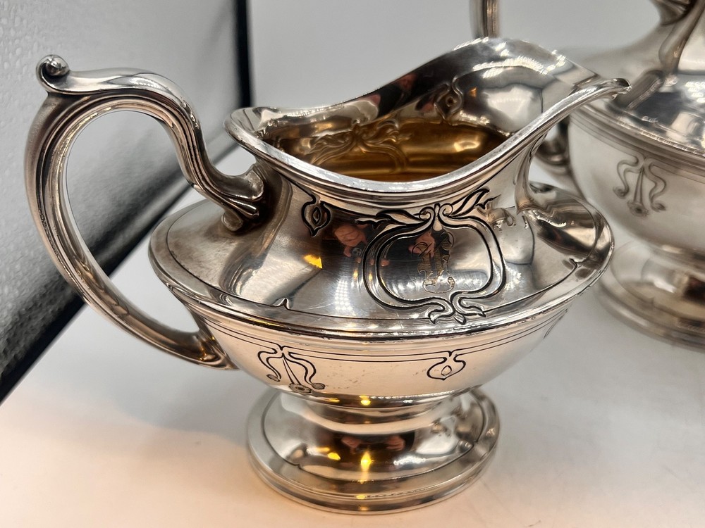 Reed & Barton 3882 silverplate three piece tea set