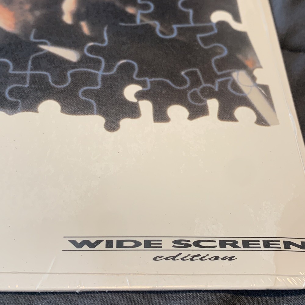 AGATHA LASERDISC LD WIDESCREEN LETTERBOX VERSION DUSTIN HOFFMAN - NOT A DVD
