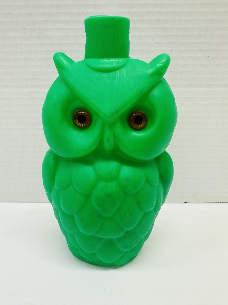 Vintage Green Blow Mold Owl Light Cover