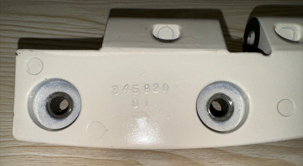 Shift & Steering Bracket Johnson Evinrude 345920