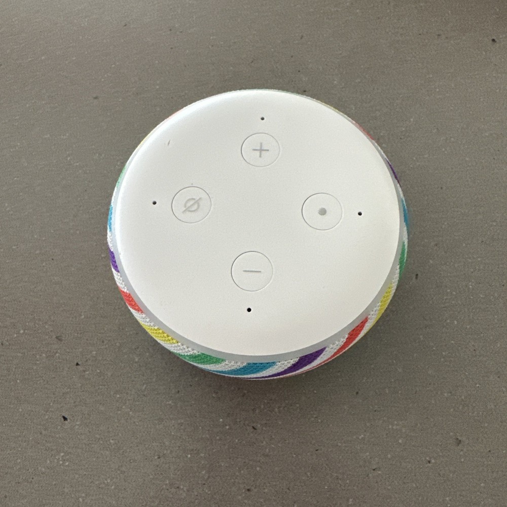 Amazon Alexa Echo Dot 3rd Generation Kids Edition Cable Rainbow Smart Speaker
