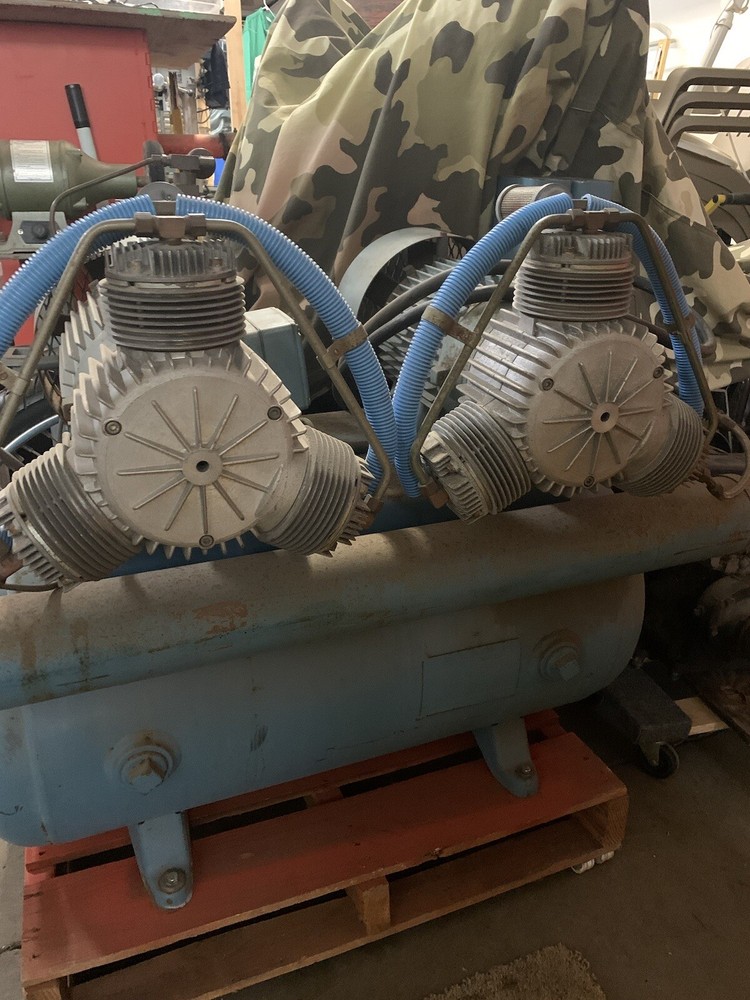 Air Techniques Oilless Air Compressor