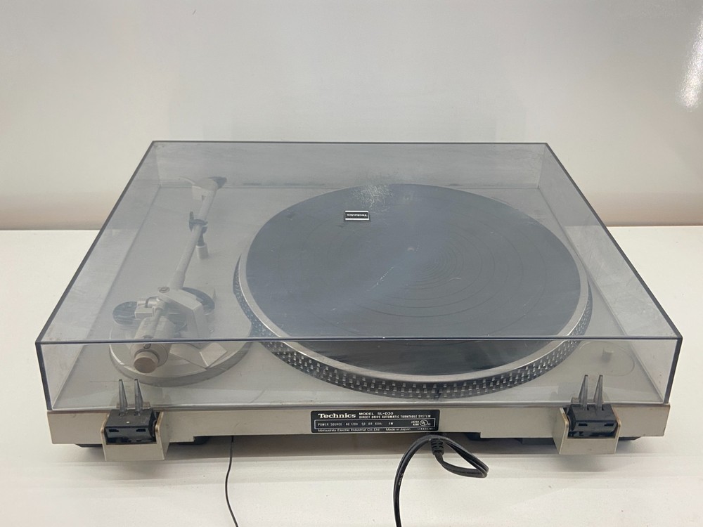 ✨ Technics SL-D30 Direct Drive Automatic Turntable ~ Tested & Working