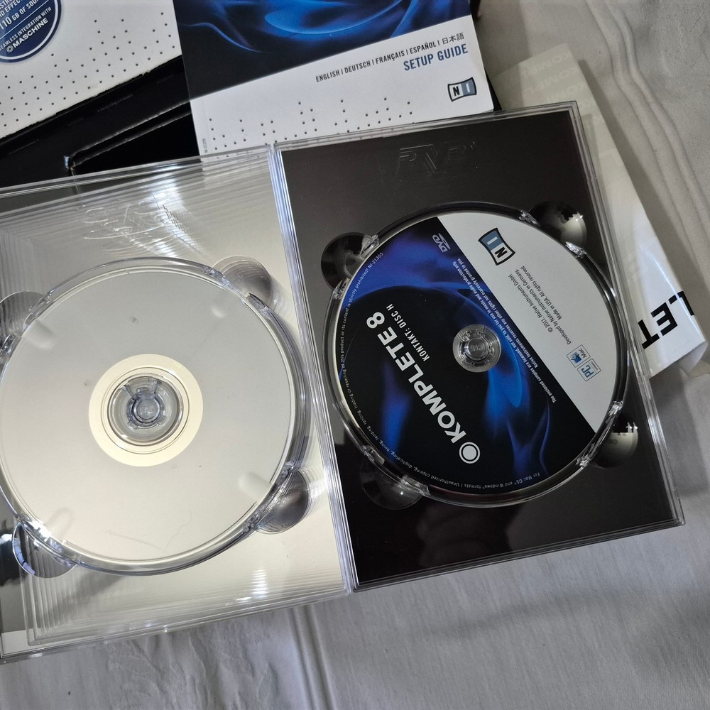 The Komplete 8 Instruments & Effects Collection Discs 27 INSTRUMENTS 110 GB
